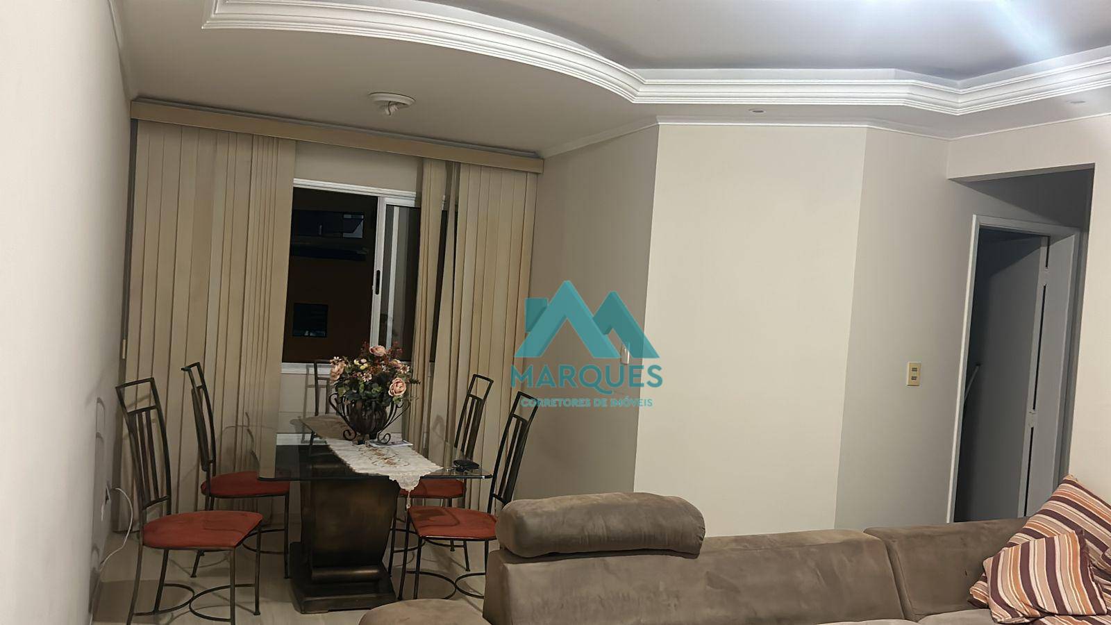 Apartamento à venda com 3 quartos, 68m² - Foto 1