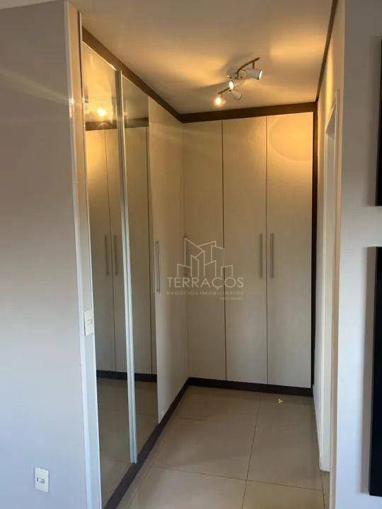 Apartamento para alugar com 2 quartos, 112m² - Foto 8