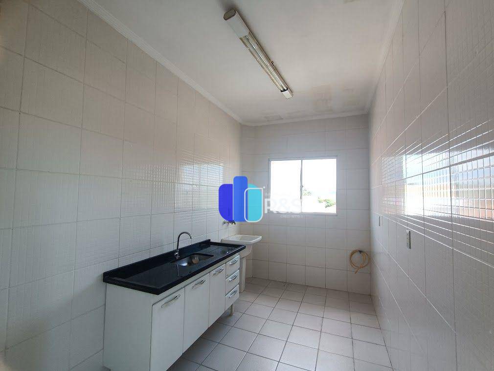 Apartamento para alugar com 3 quartos, 67m² - Foto 4