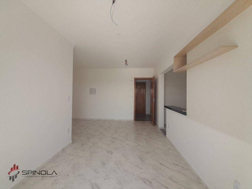 Apartamento à venda com 2 quartos, 79m² - Foto 4