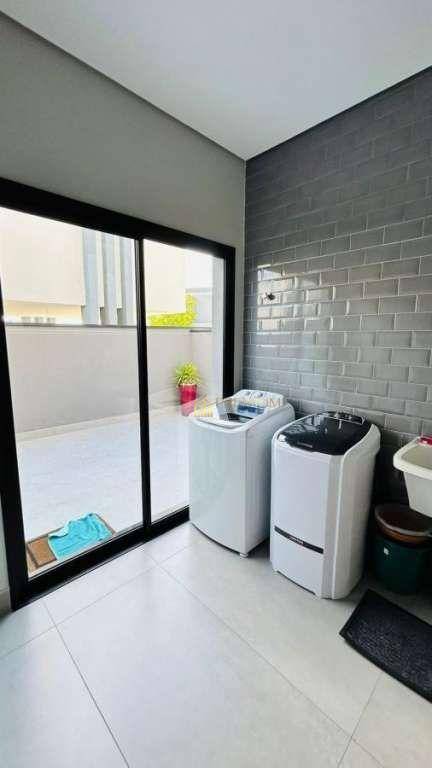 Sobrado à venda com 3 quartos, 323m² - Foto 14