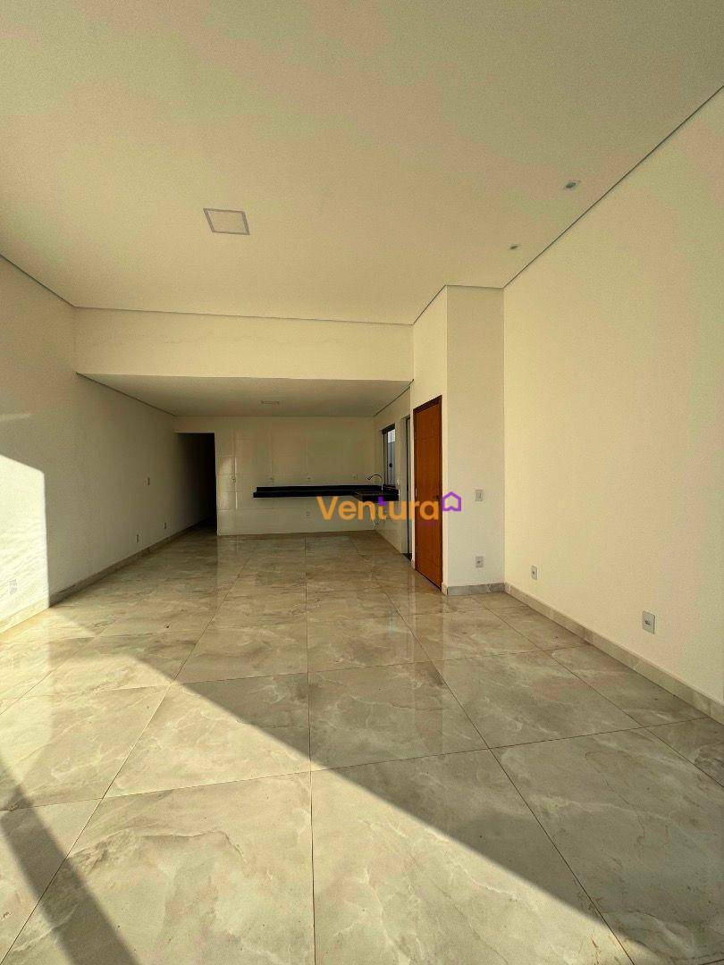 Casa à venda com 3 quartos, 154m² - Foto 17
