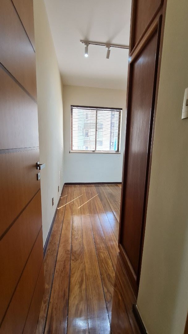 Apartamento à venda com 5 quartos, 250m² - Foto 37