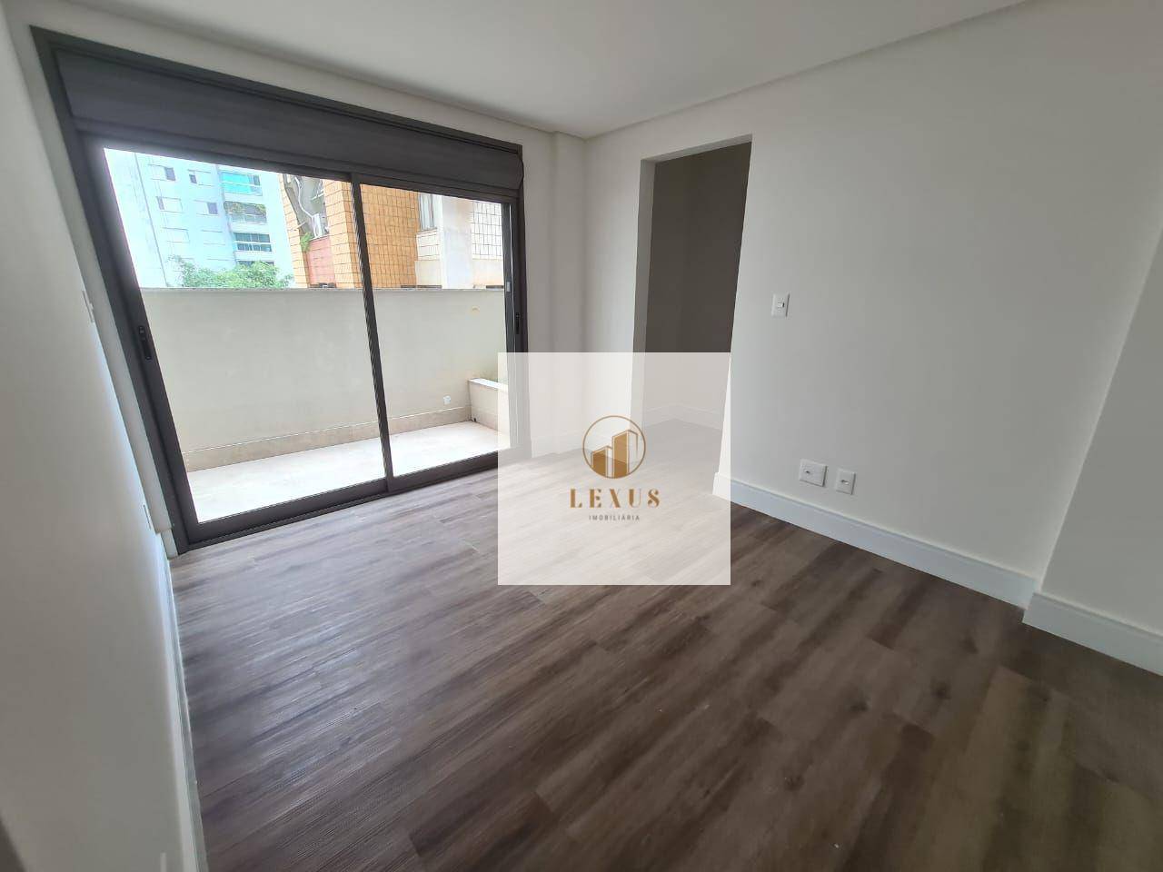 Apartamento à venda com 3 quartos, 94m² - Foto 12