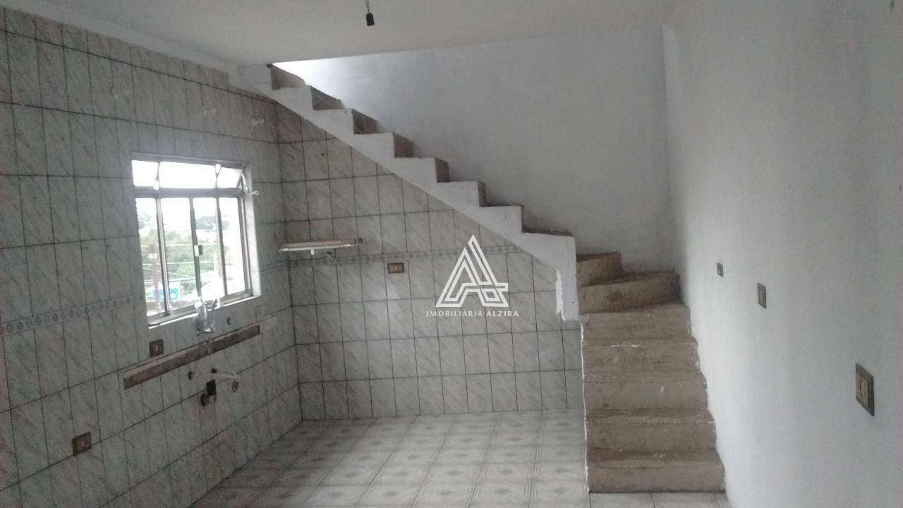 Casa à venda com 4 quartos, 190m² - Foto 3