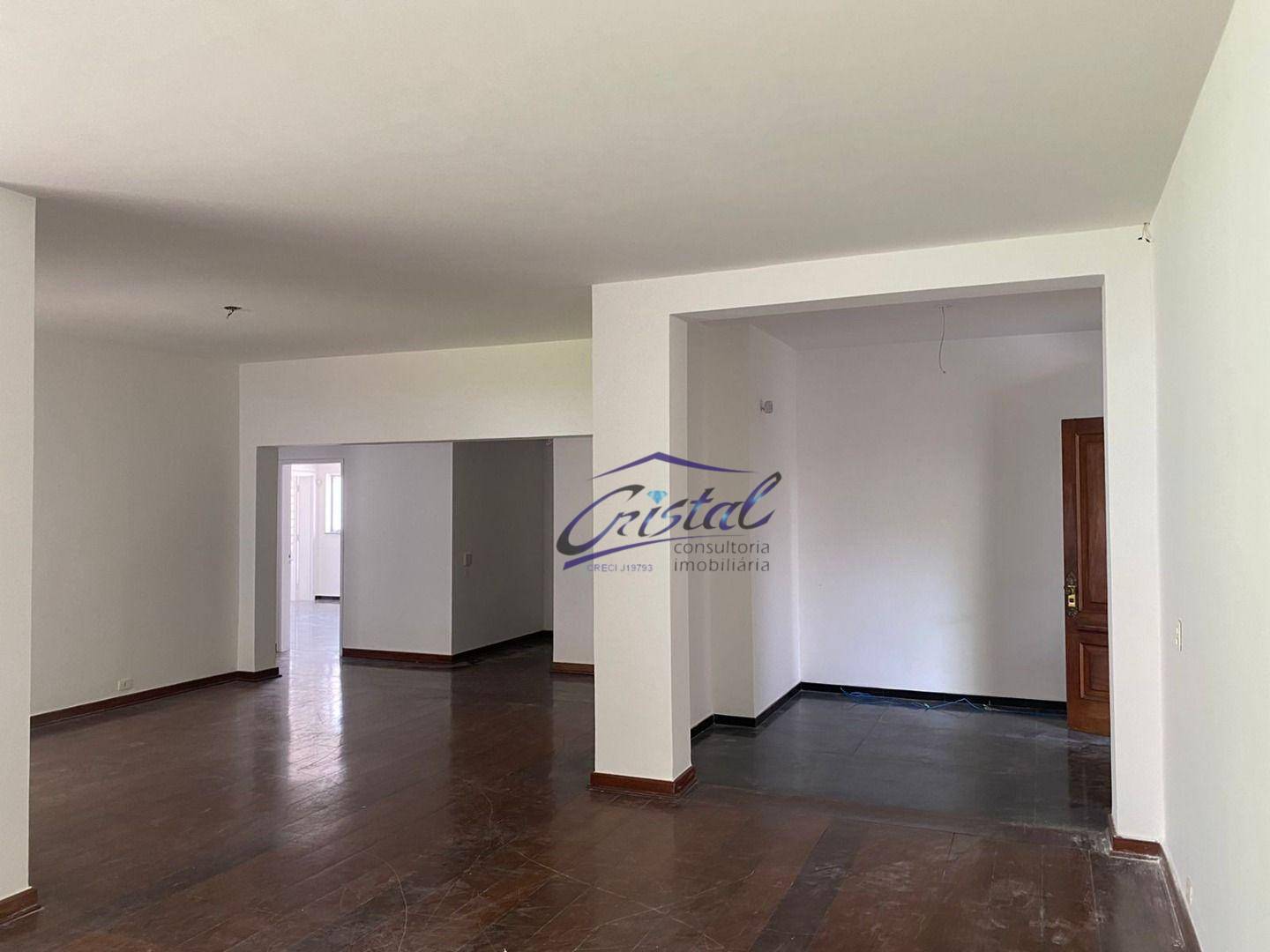 Casa à venda e aluguel com 4 quartos, 450m² - Foto 5