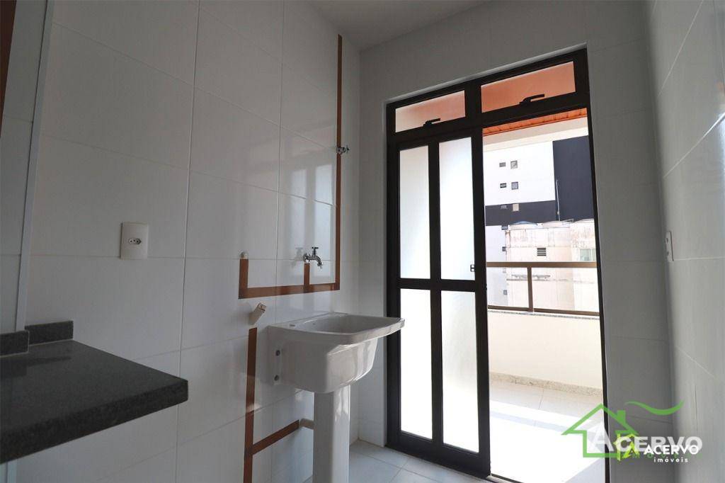 Apartamento à venda com 3 quartos, 137m² - Foto 13