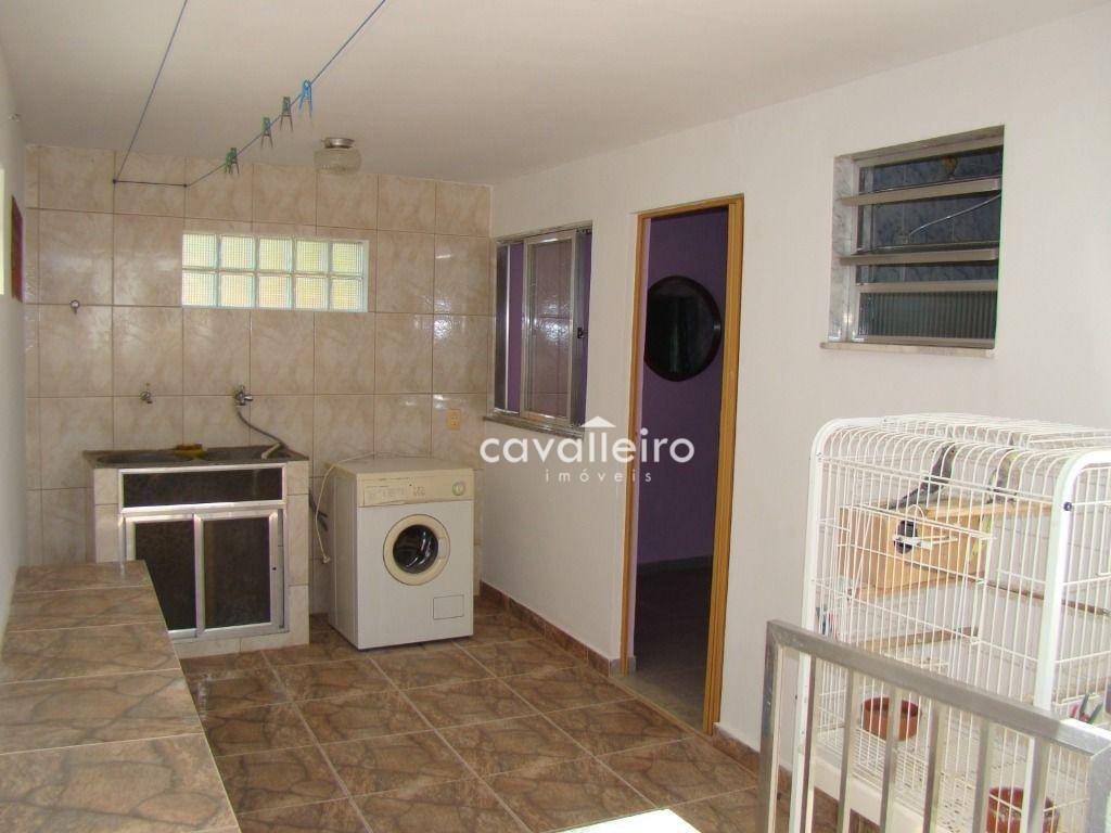 Casa à venda com 4 quartos, 300m² - Foto 24