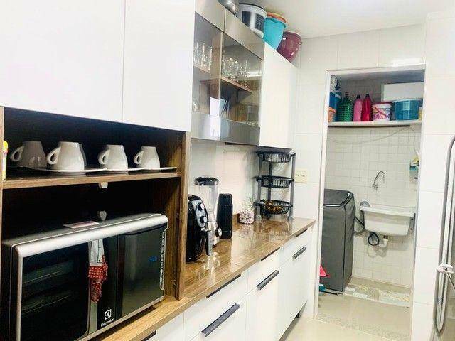 Apartamento à venda com 3 quartos, 123m² - Foto 3