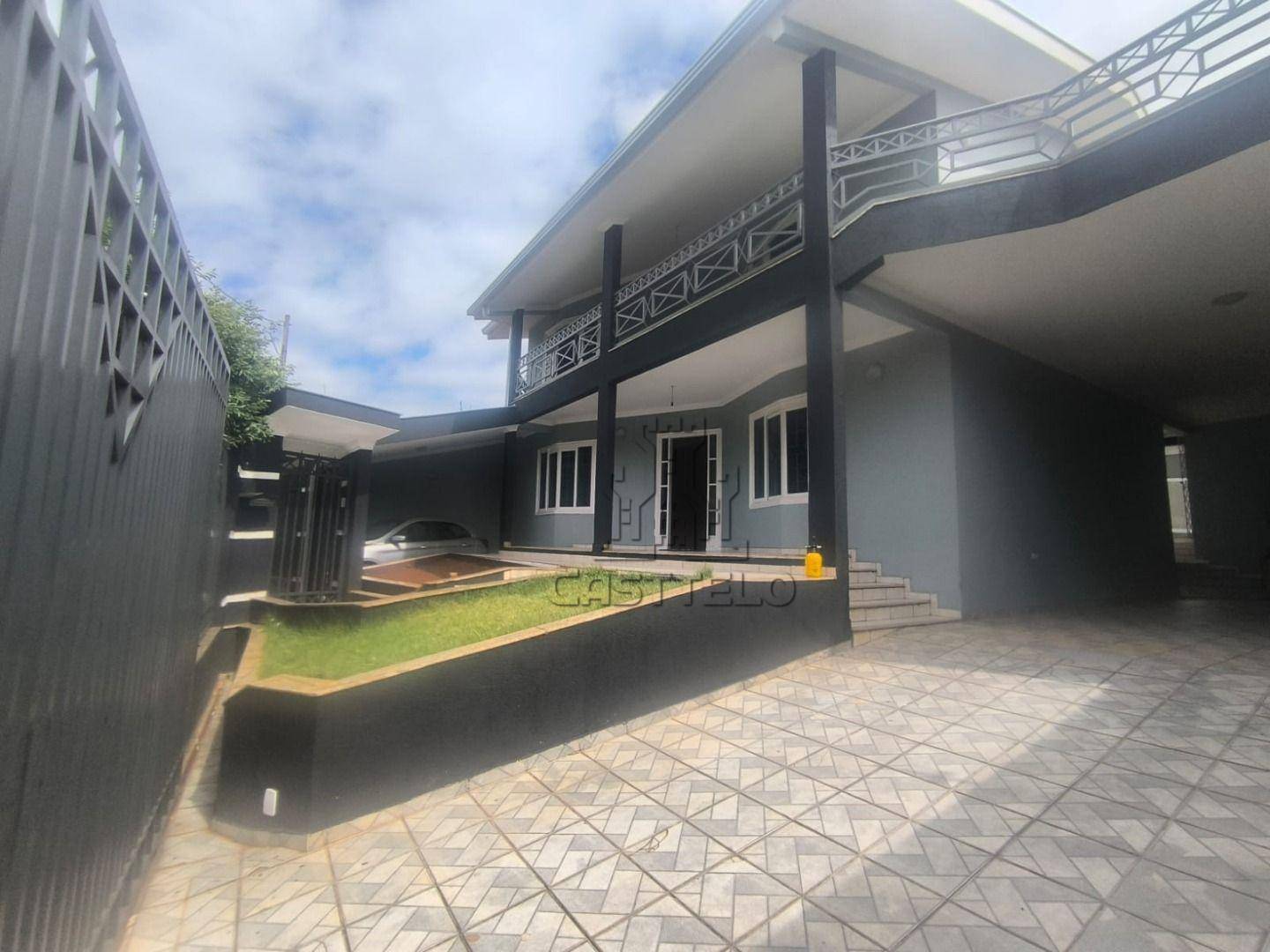 Sobrado, 4 quartos, 300 m² - Foto 2