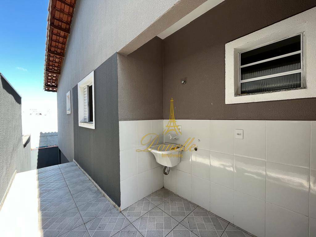 Casa à venda com 2 quartos, 70m² - Foto 13