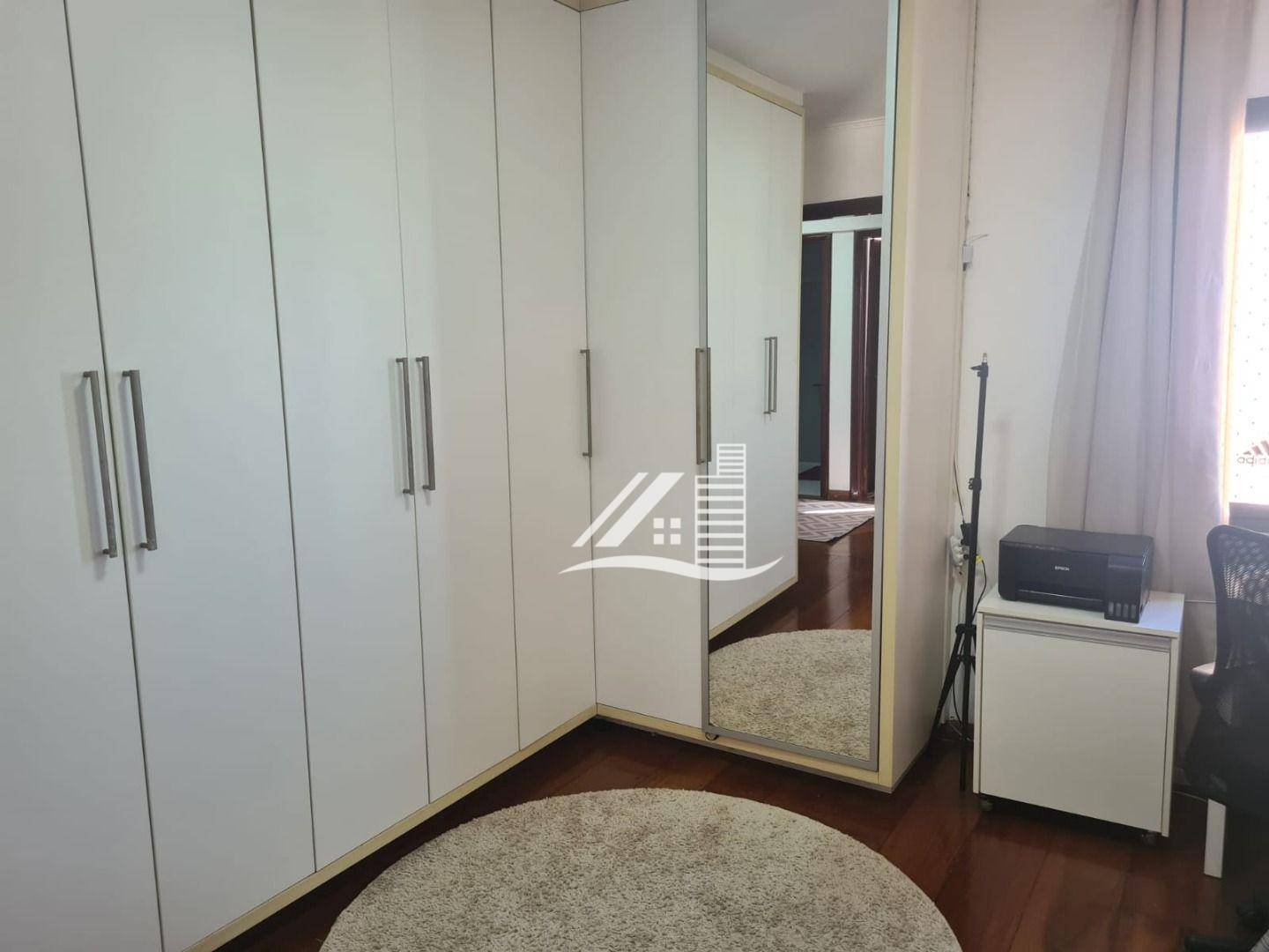 Apartamento à venda com 3 quartos, 135m² - Foto 17