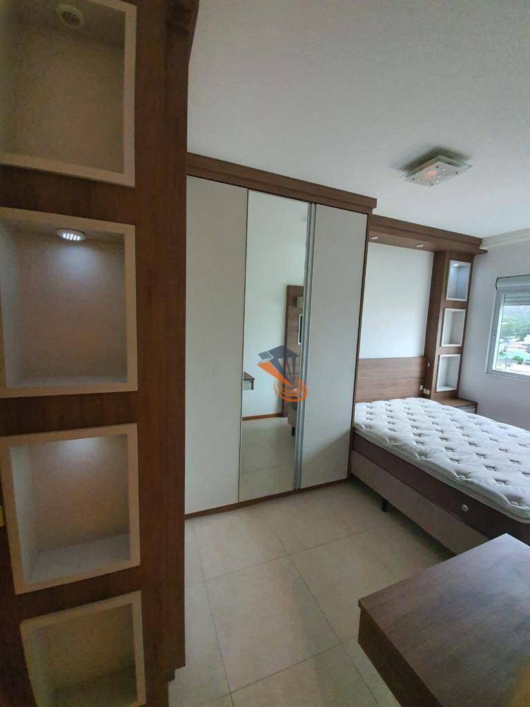 Apartamento à venda com 2 quartos, 75m² - Foto 12