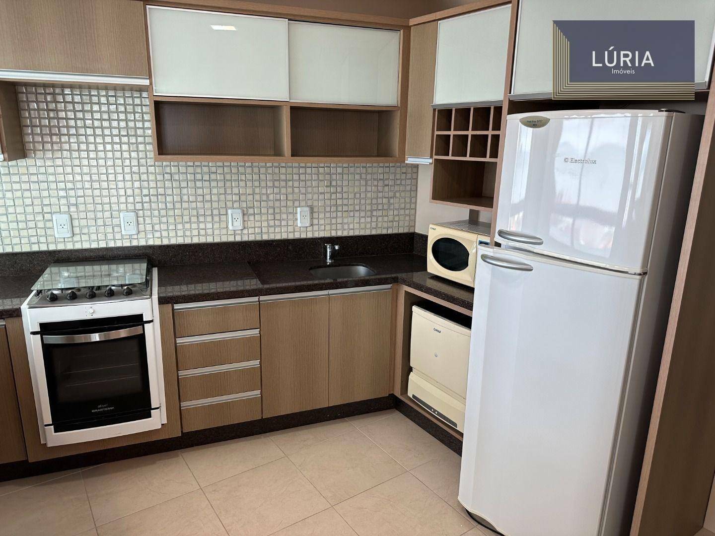 Apartamento à venda com 3 quartos, 160m² - Foto 5