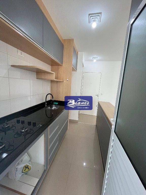 Apartamento para alugar com 2 quartos, 56m² - Foto 6