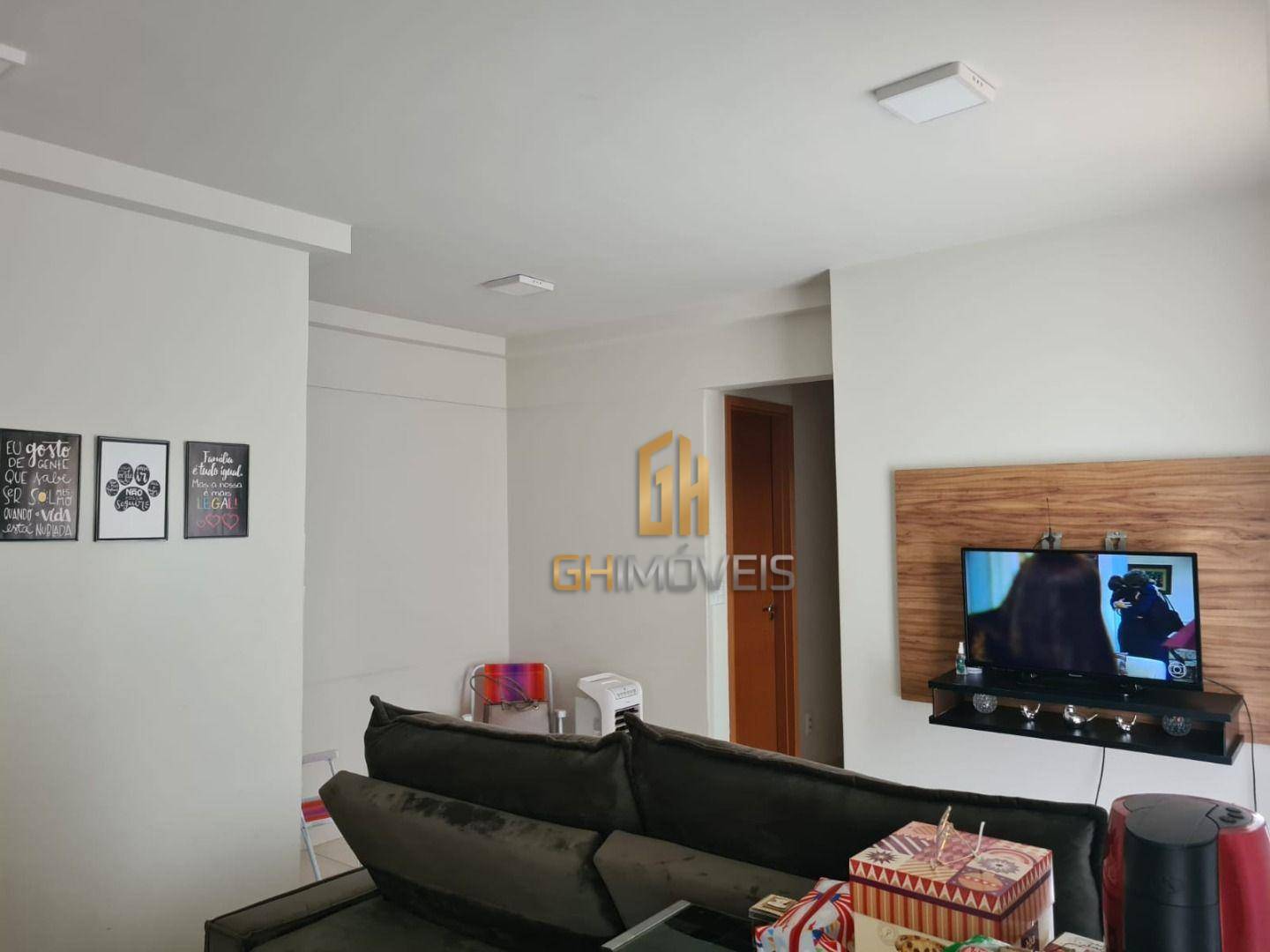 Apartamento à venda com 2 quartos, 52m² - Foto 2