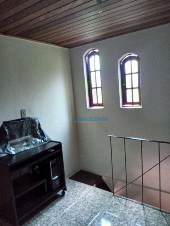 Casa à venda com 2 quartos, 135m² - Foto 6