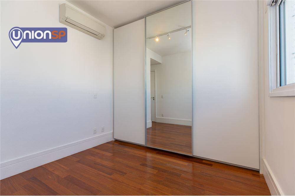 Apartamento à venda com 3 quartos, 157m² - Foto 28