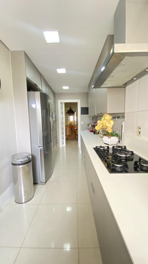 Apartamento à venda com 3 quartos, 166m² - Foto 21