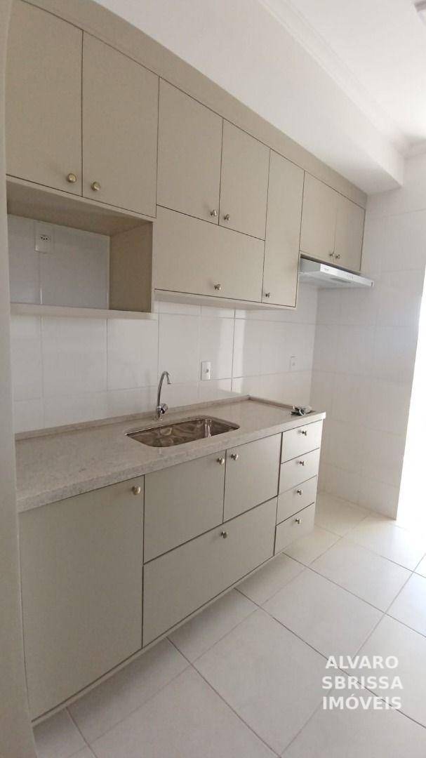 Apartamento para alugar com 2 quartos, 73m² - Foto 3