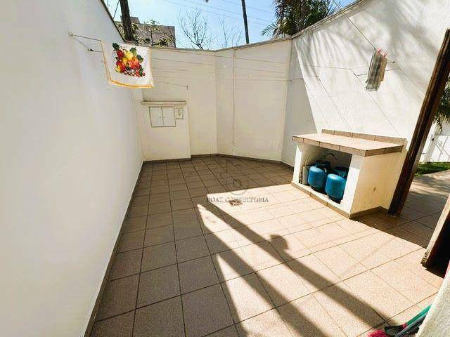 Sobrado à venda com 3 quartos, 290m² - Foto 24