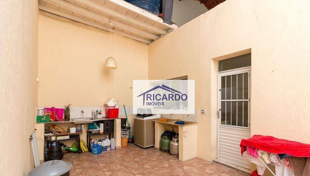 Sobrado à venda com 3 quartos, 273m² - Foto 22