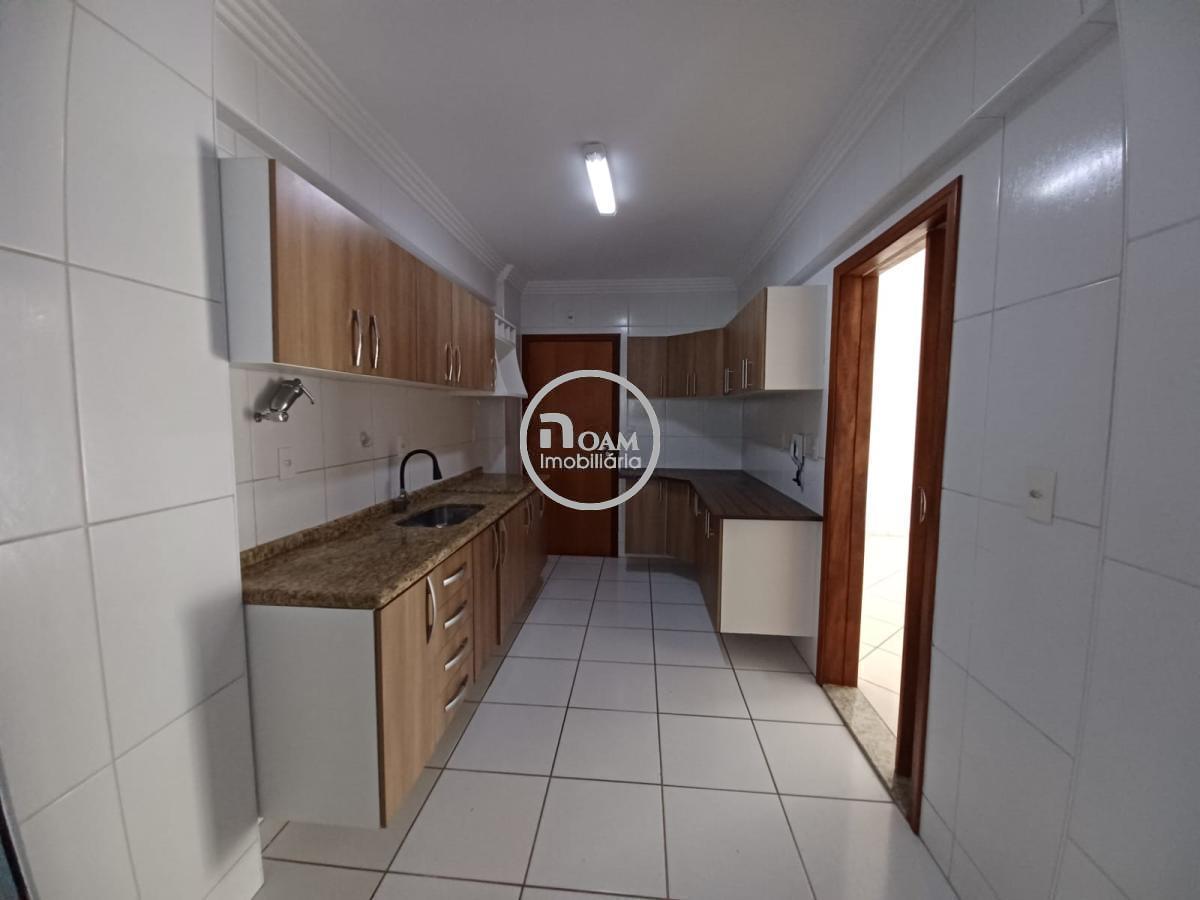 Apartamento para alugar com 3 quartos, 96m² - Foto 11