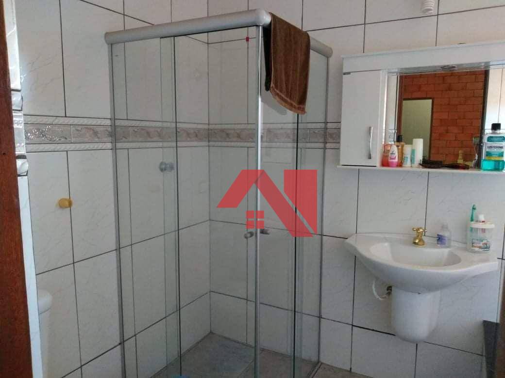 Casa à venda com 3 quartos, 200m² - Foto 5