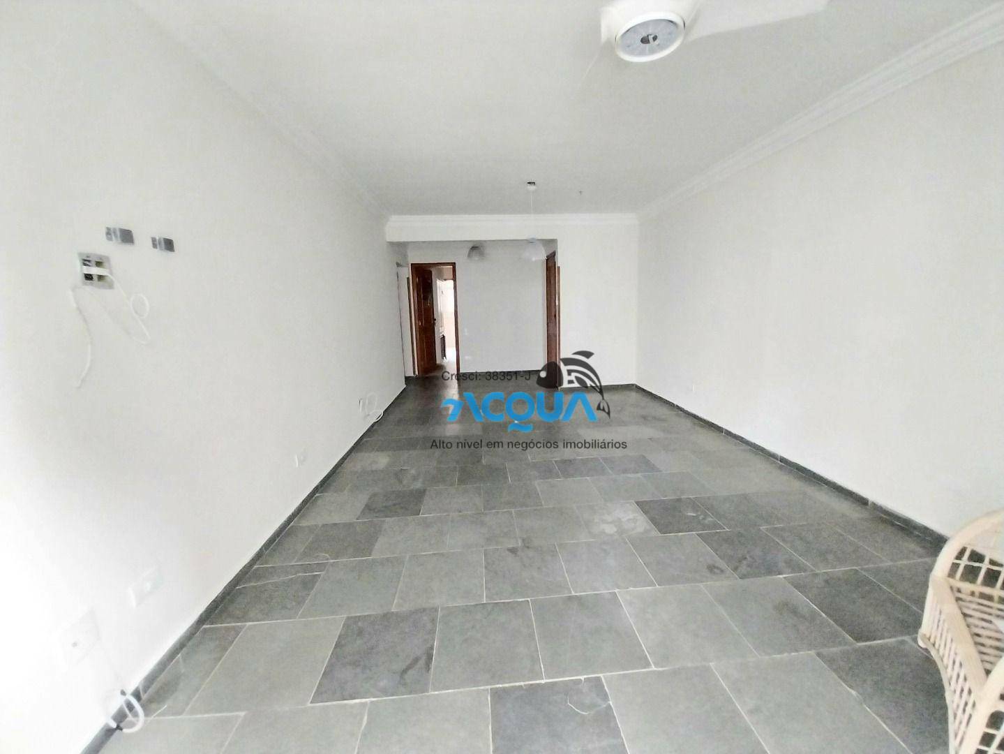 Apartamento à venda com 3 quartos, 120m² - Foto 1