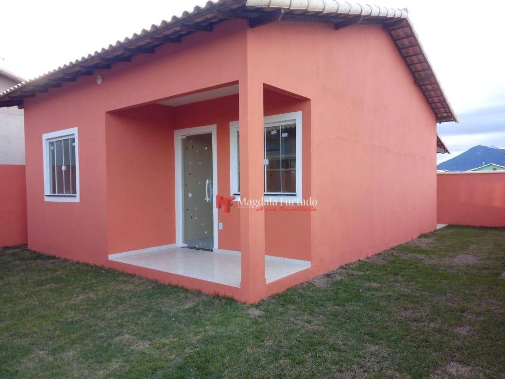 Casa à venda com 2 quartos, 54m² - Foto 1