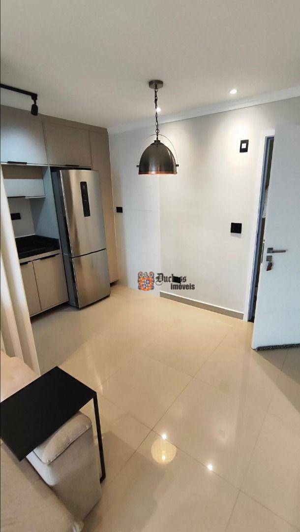 Apartamento à venda com 2 quartos, 63m² - Foto 7