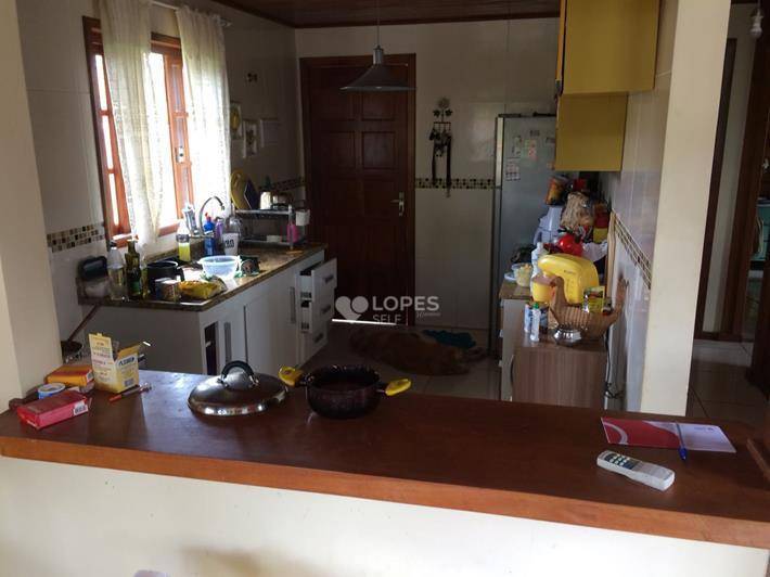 Casa à venda com 4 quartos, 140m² - Foto 12