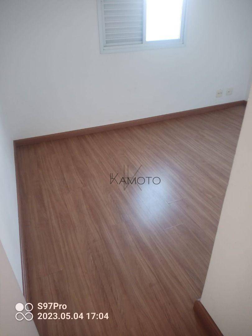 Apartamento à venda com 3 quartos, 74m² - Foto 11