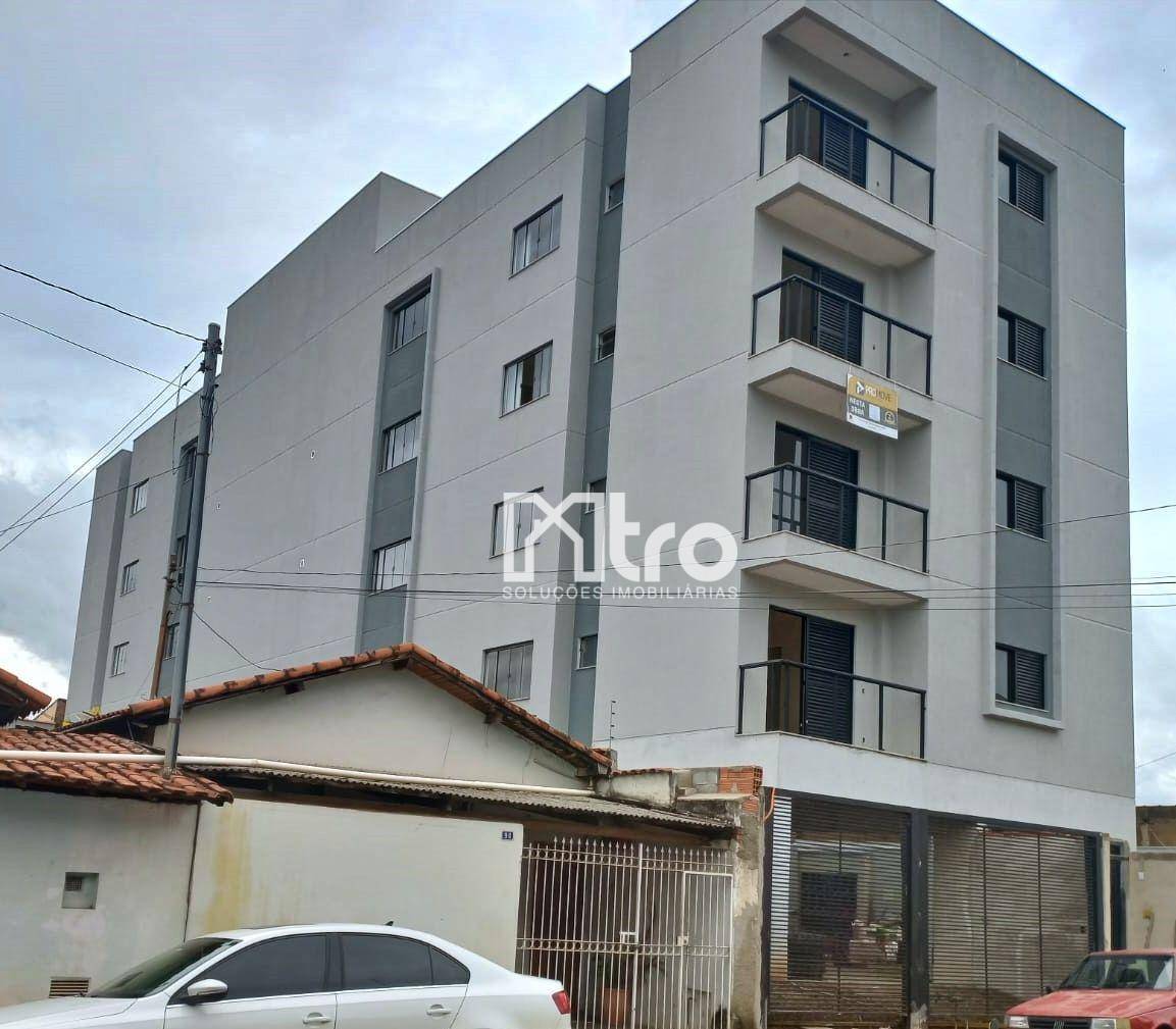 Apartamento à venda com 2 quartos, 70m² - Foto 2