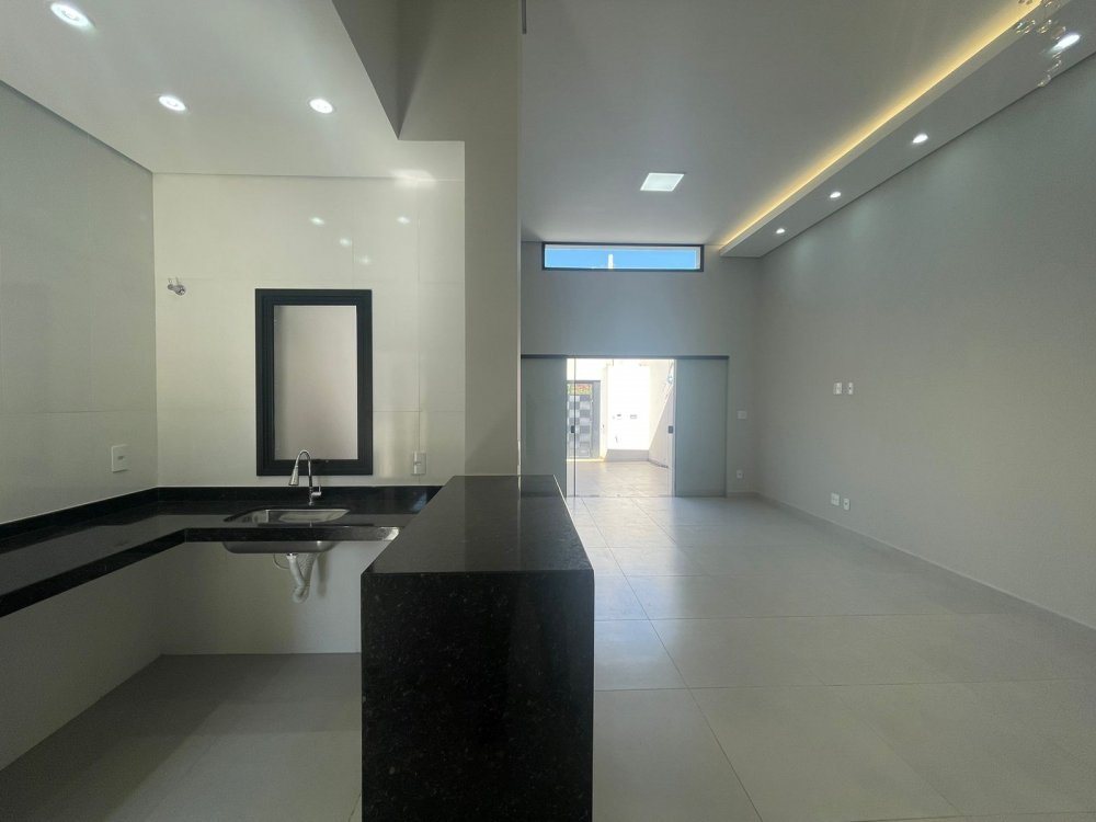 Casa à venda com 2 quartos, 180m² - Foto 8