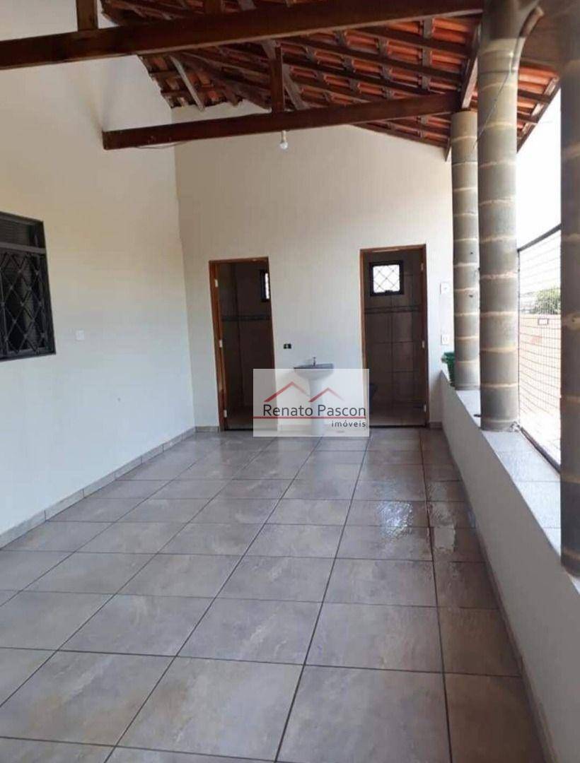 Chácara à venda com 2 quartos, 22528m² - Foto 9
