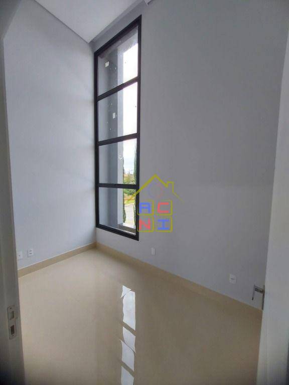 Casa de Condomínio à venda com 3 quartos, 200m² - Foto 2