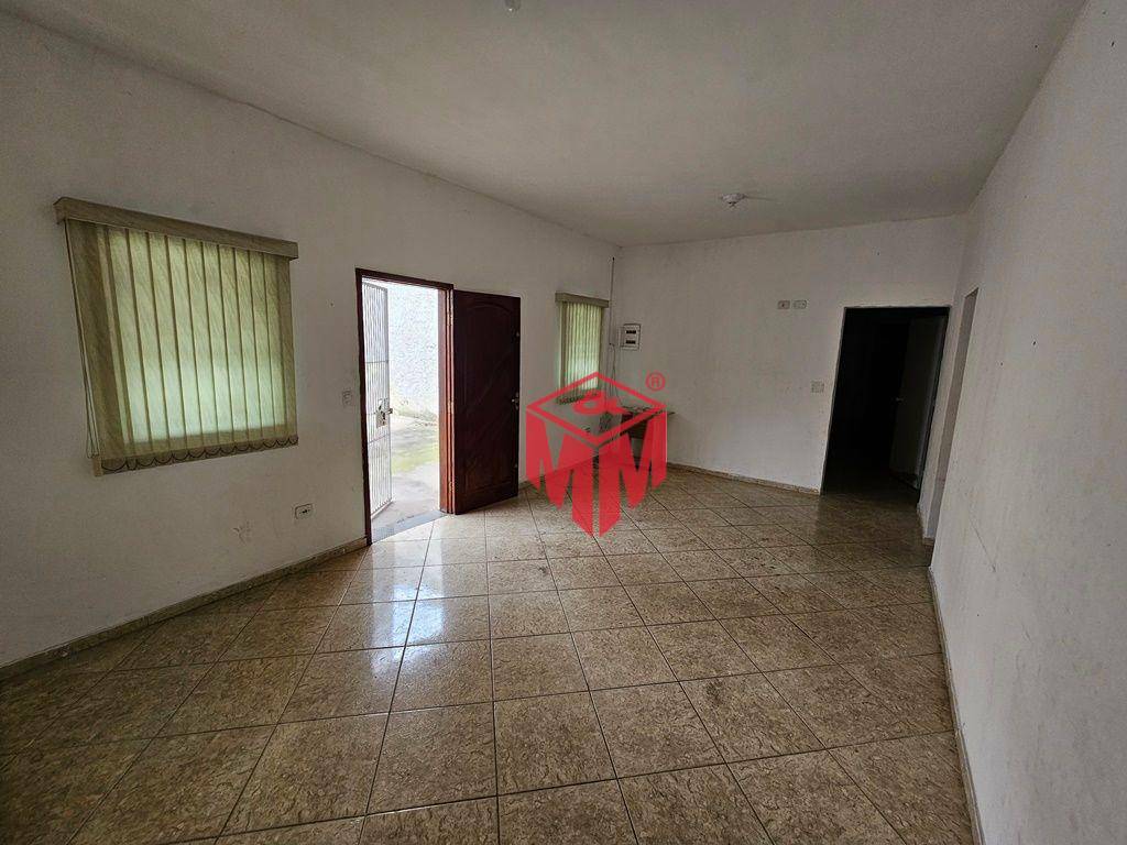 Casa para alugar com 4 quartos, 160m² - Foto 5