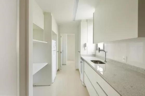 Apartamento à venda com 3 quartos, 238m² - Foto 3