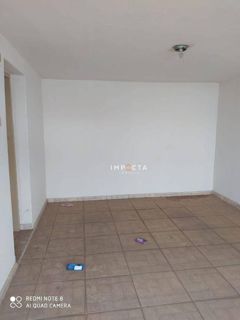 Casa à venda com 2 quartos, 108m² - Foto 3