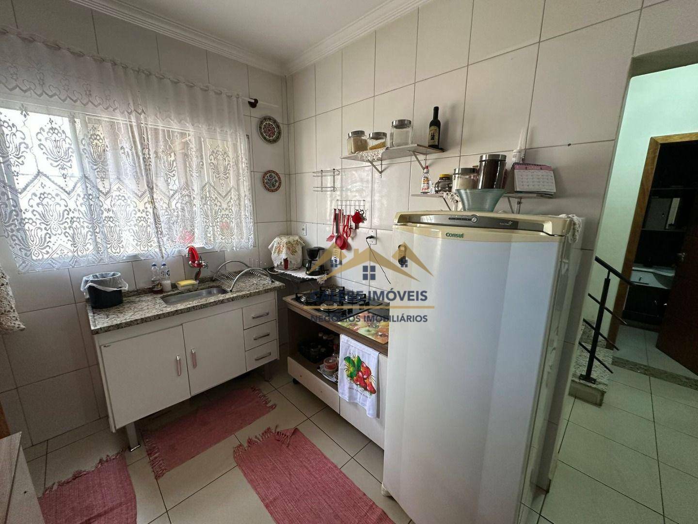 Casa à venda com 3 quartos, 126m² - Foto 13