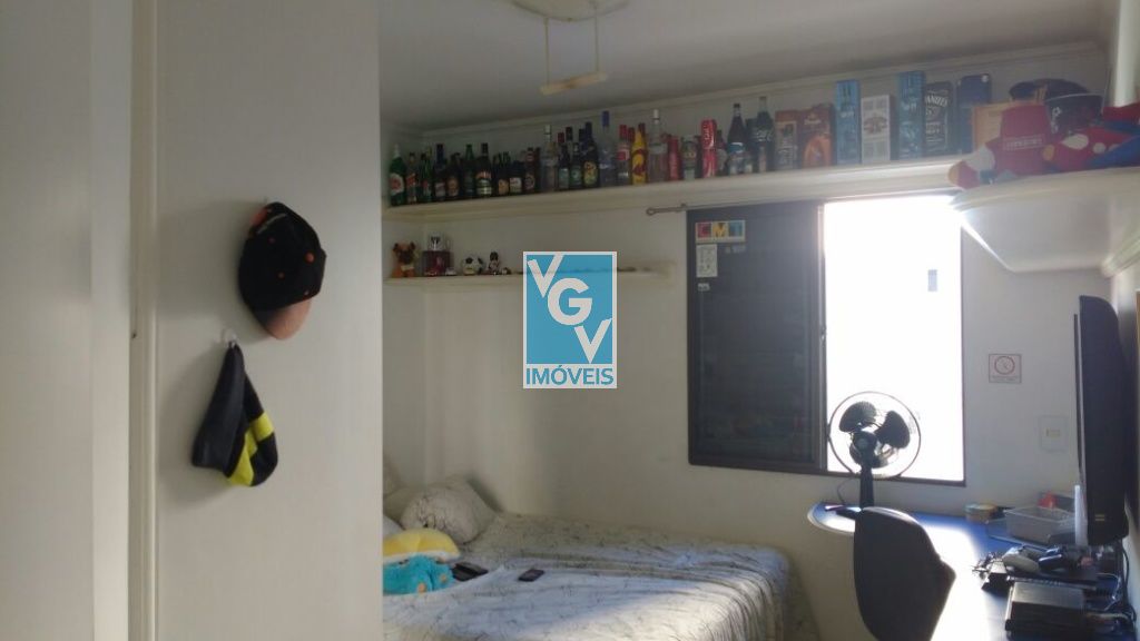 Apartamento à venda com 3 quartos, 140m² - Foto 8