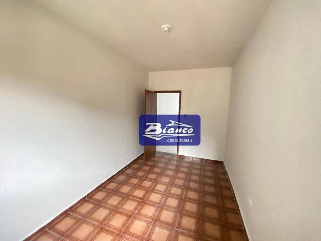 Sobrado à venda e aluguel com 4 quartos, 250m² - Foto 26