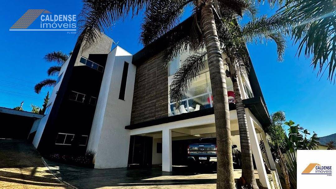 Casa, 4 quartos, 400 m² - Foto 1