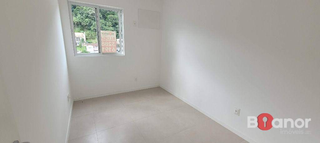 Apartamento à venda e aluguel com 3 quartos, 75m² - Foto 9