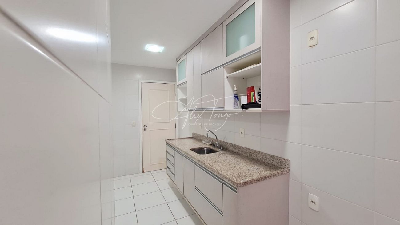 Apartamento à venda com 3 quartos, 146m² - Foto 19