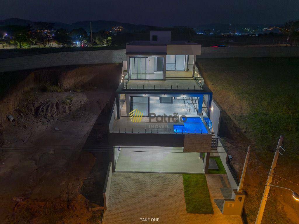 Casa de Condomínio à venda com 3 quartos, 346m² - Foto 4