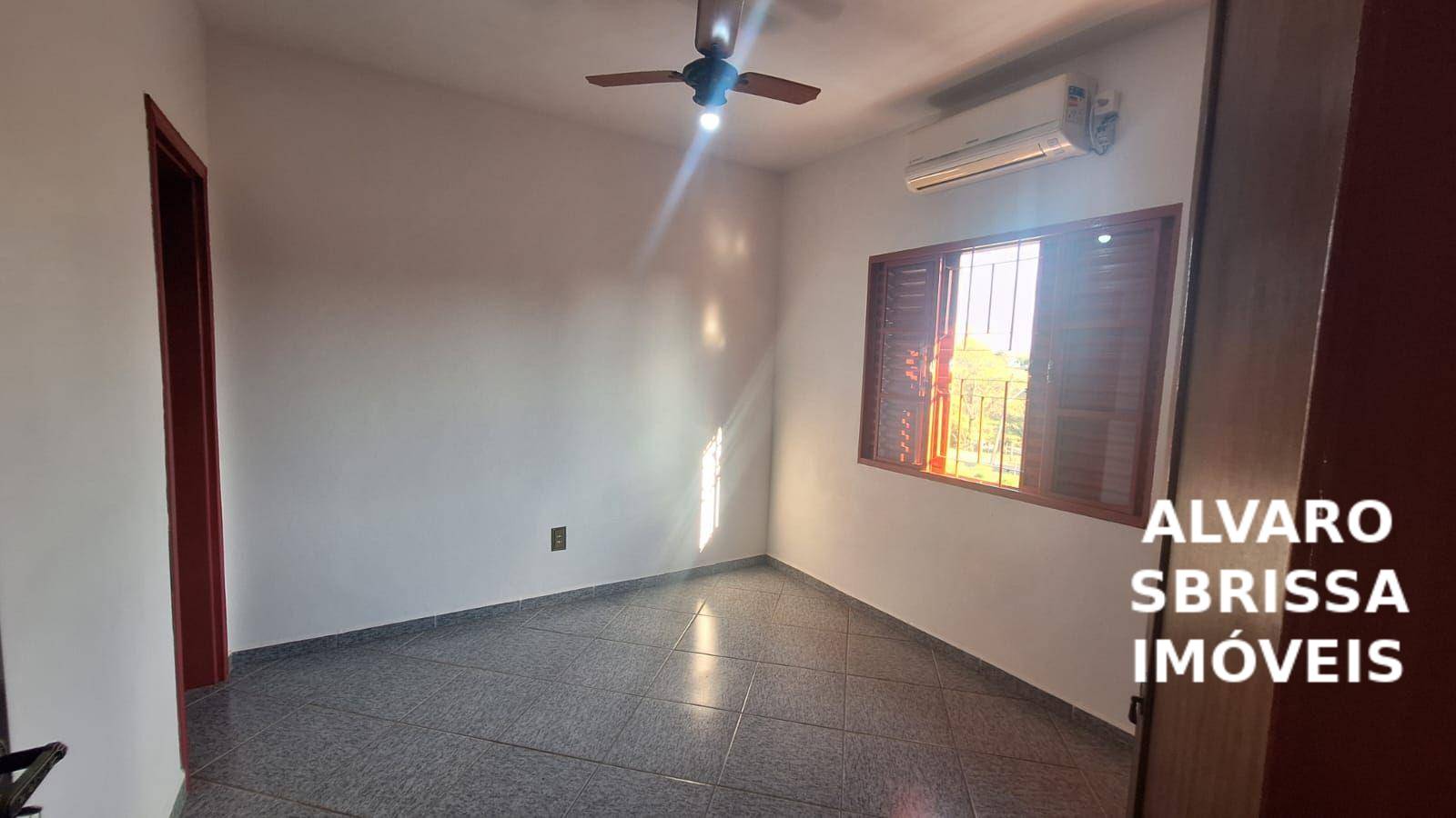 Casa à venda com 3 quartos, 126m² - Foto 10