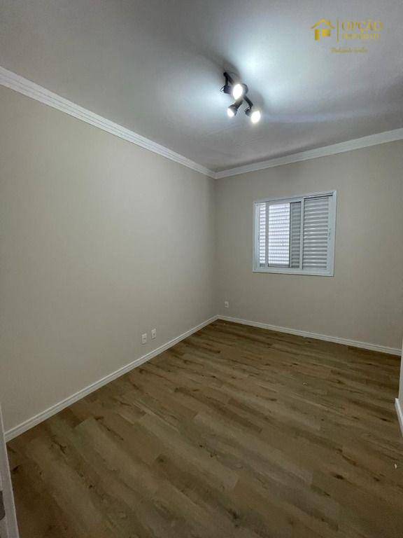 Apartamento à venda com 3 quartos, 82m² - Foto 4