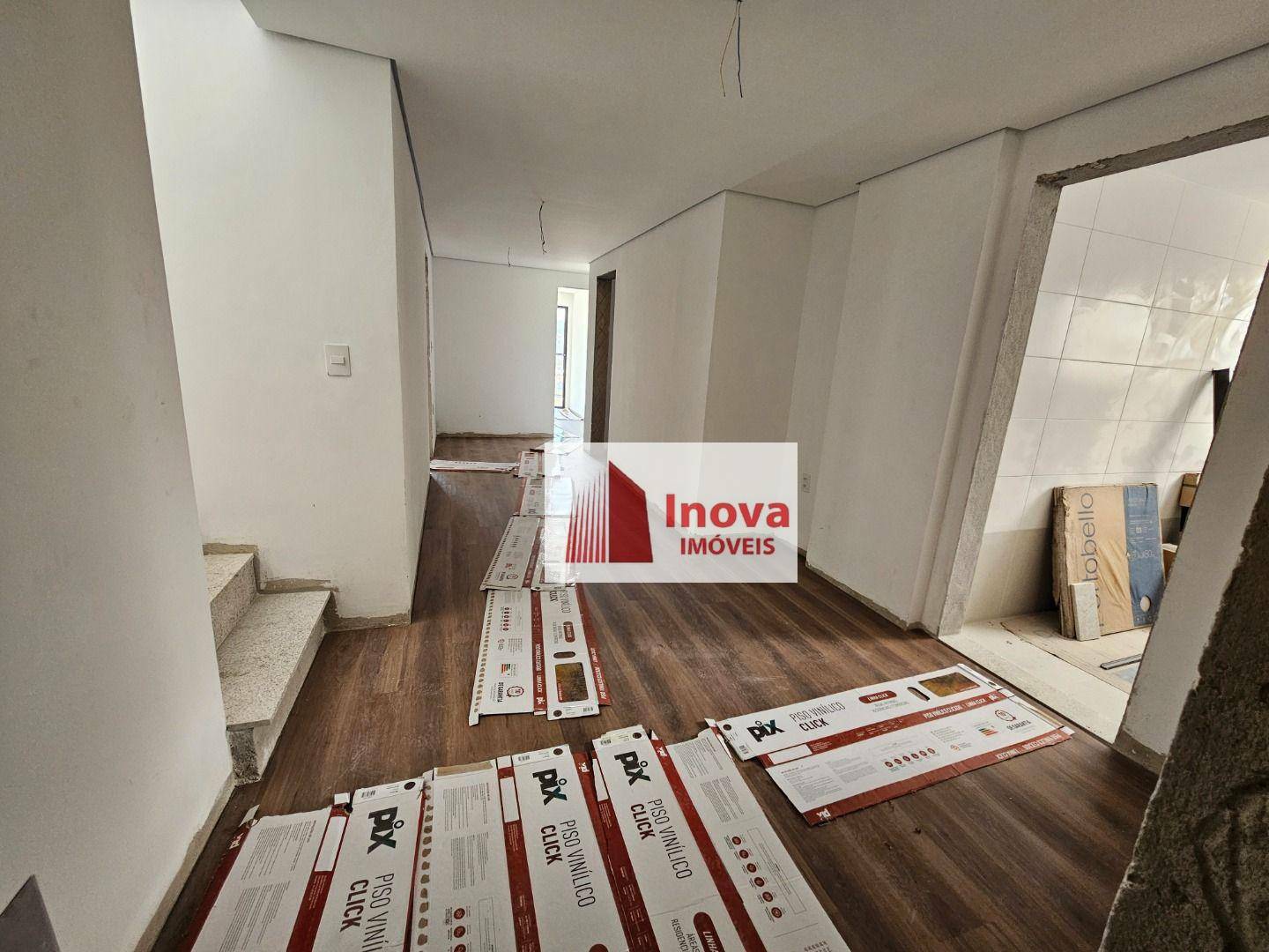 Cobertura à venda com 4 quartos, 230m² - Foto 2